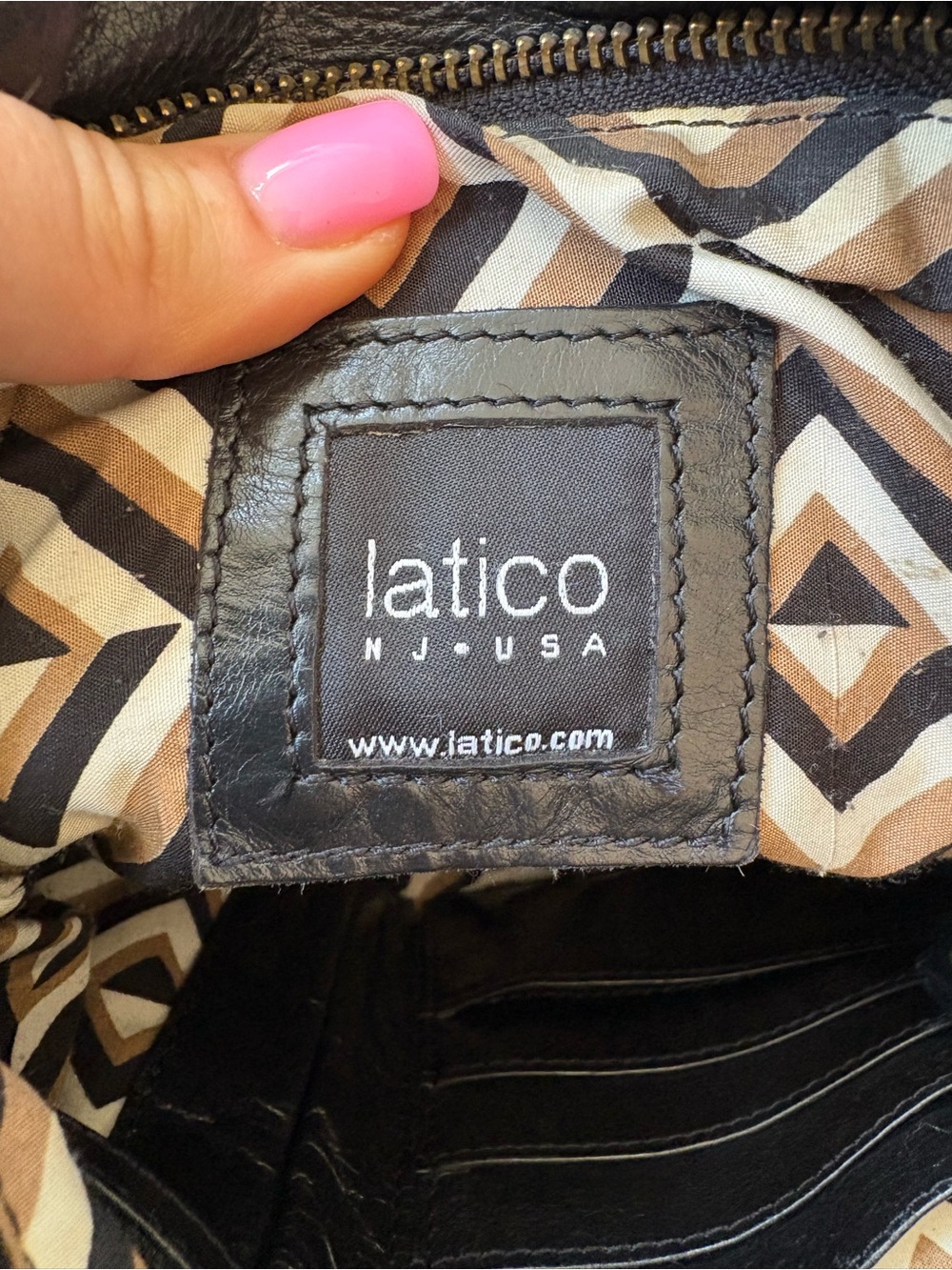 Latico Crossbody Messenger Purse Patent Leather Black Pocket Career Academia - Picture 3 of 6